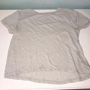 Tillys Silver/off-white top! Comfortable & Cotton